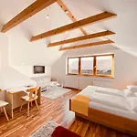 Locanda Zum Moosmann - Familie Pachernigg Arnfels