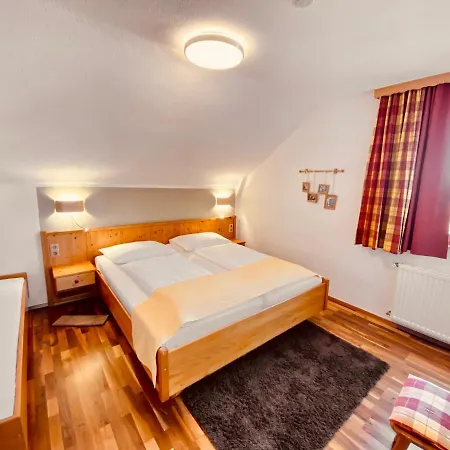 Mini-hôtel Zum Moosmann - Familie Pachernigg Arnfels