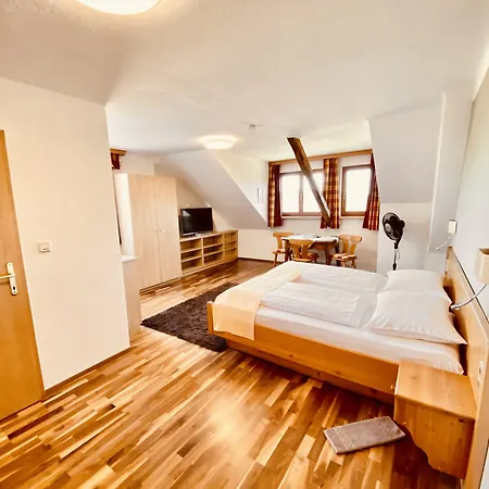Mini-hôtel Zum Moosmann - Familie Pachernigg 3*