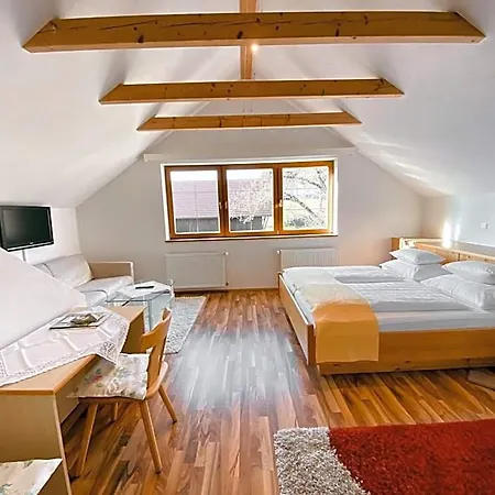 Zum Moosmann - Familie Pachernigg Mini-hôtel Arnfels