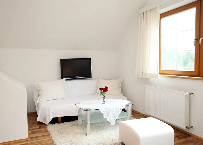 Zum Moosmann - Familie Pachernigg 宾馆 Arnfels