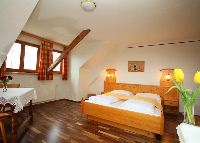 Zum Moosmann - Familie Pachernigg 宾馆 3*