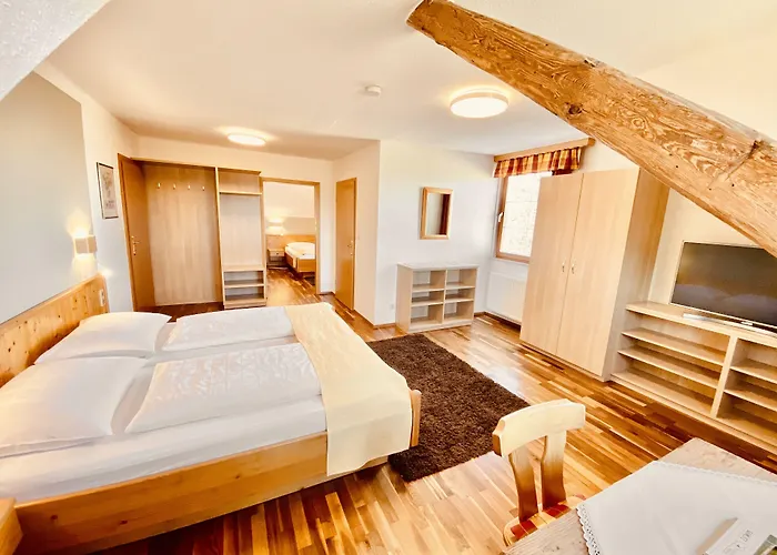 Zum Moosmann - Familie Pachernigg 宾馆