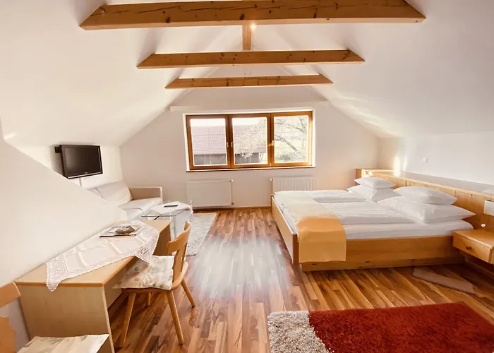 Zum Moosmann - Familie Pachernigg 宾馆