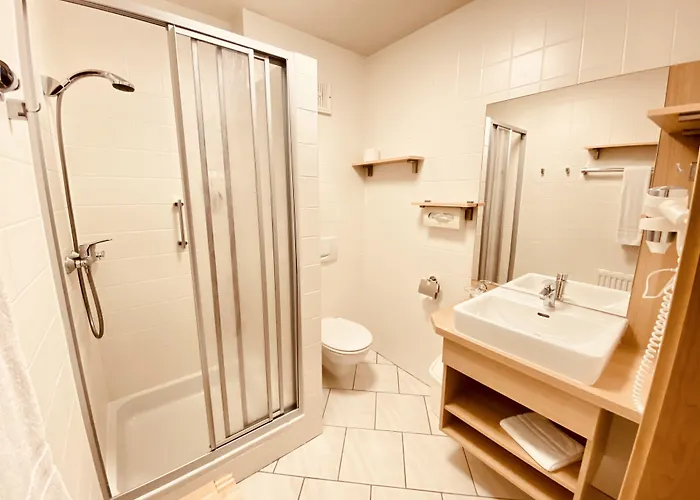 Zum Moosmann - Familie Pachernigg 宾馆 3*